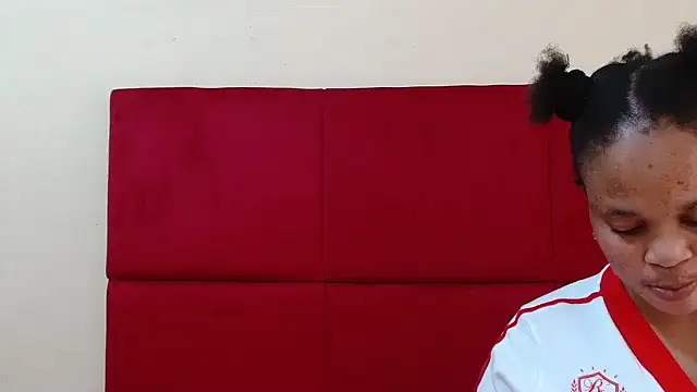 HugeTitisxx online show from November 2025 06:36:02 PM