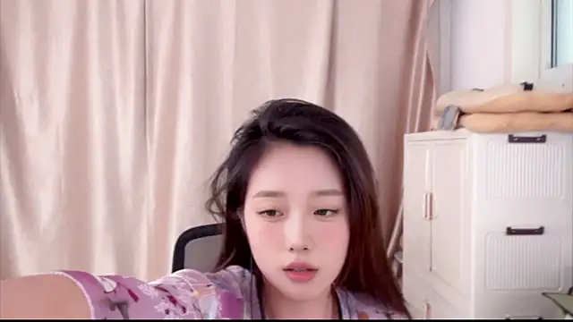 yiyi5588 online show from March 2026 02:04:02 AM