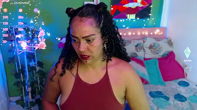 Snapshot of katherinnyazz chatting on October 2025 06:47:01 AM katherinnyazz online show from October 2025 06:47:01 AM