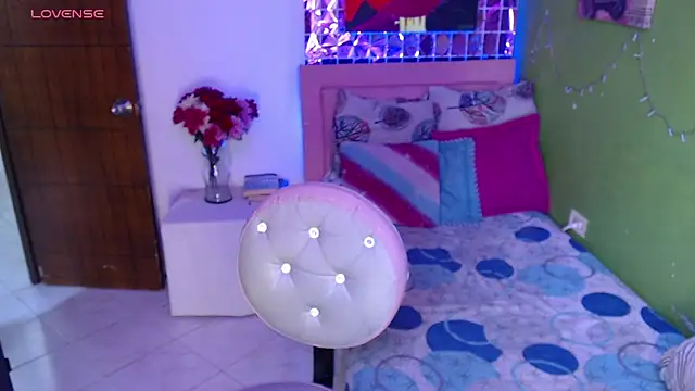 Snapshot of katherinnyazz chatting on November 2025 04:41:02 PM katherinnyazz online show from November 2025 04:41:02 PM