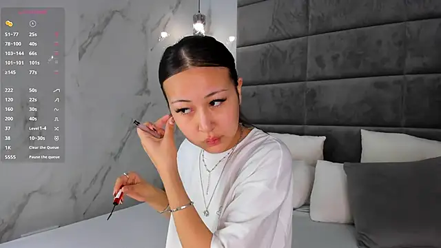 Snapshot of Nelly_Kimm chatting on September 2025 01:17:02 AM Nelly Kimm online show from September 2025 01:17:02 AM
