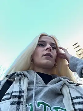 SelenaDaze online show from April 2026 04:58:01 AM