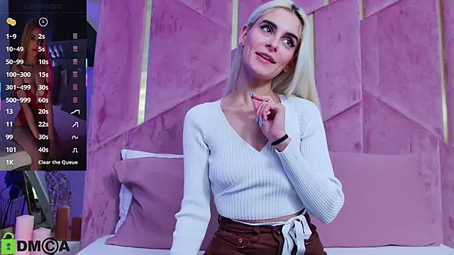 SelenaDaze online show from November 2025 05:08:01 AM