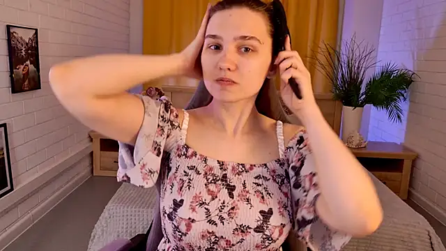 TessaMill online show from May 2026 05:14:02 AM