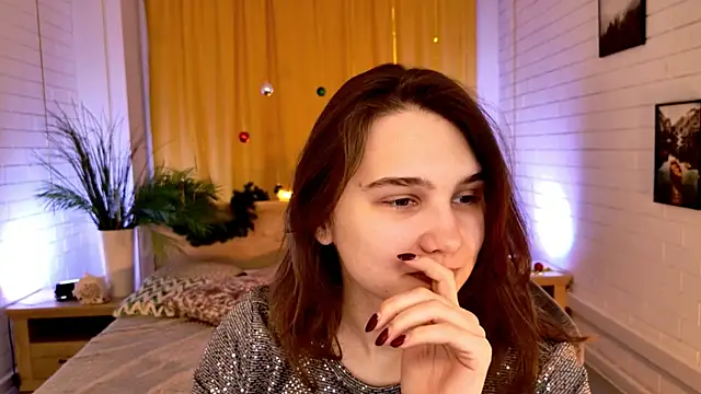 TessaMill online show from December 2025 05:51:01 AM