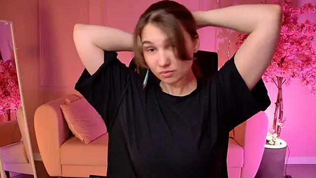 TessaMill online show from May 2026 05:14:02 AM