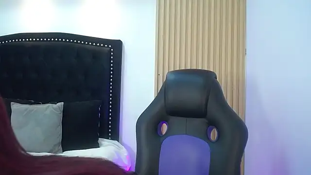 VeronicaBlake online show from April 2026 01:15:01 PM