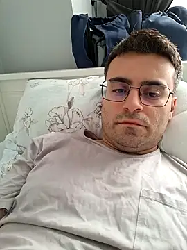 Obstacless online show from February 2026 06:32:02 AM