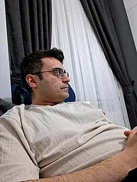 Obstacless online show from February 2026 08:19:02 PM