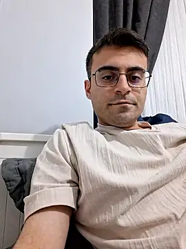 Obstacless online show from January 2026 07:42:02 PM