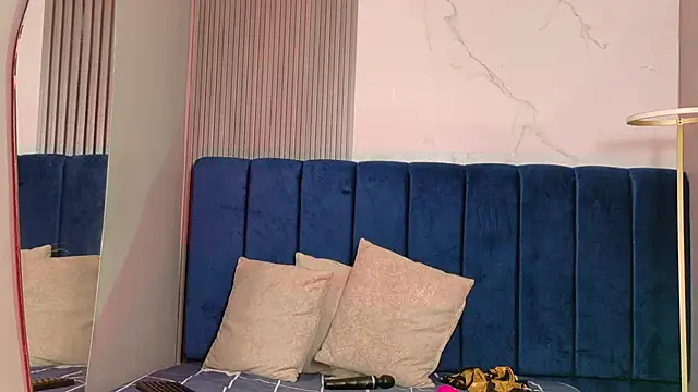 kiaratentation online show from April 2026 07:18:01 PM