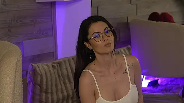 SeductiveMom online show from March 2026 04:24:02 AM