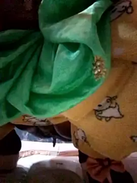 Dassing strip couple online show from January 2026 09:43:02 PM