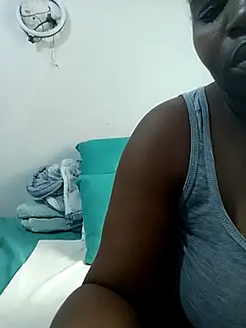 ShySexyBaddiexx online show from November 2025 09:35:01 AM