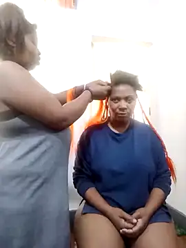 ShySexyBaddiexx online show from November 2025 08:25:02 AM