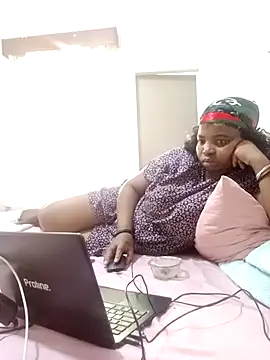 ShySexyBaddiexx online show from November 2025 10:52:02 AM