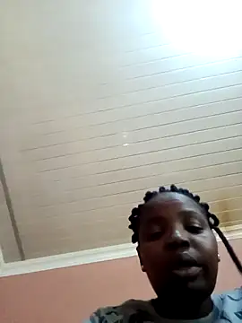 ShySexyBaddiexx online show from January 2026 12:45:02 PM