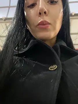 oh nina online show from November 2025 10:46:01 PM