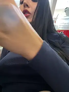 oh nina online show from September 2025 10:10:01 PM