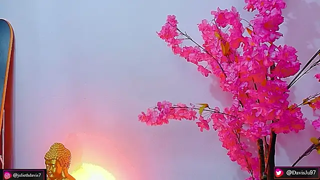 JulietaDavis online show from May 2026 09:46:02 AM