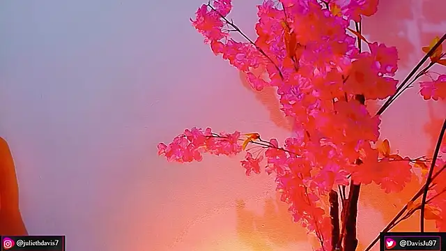 JulietaDavis online show from June 2026 09:42:01 AM