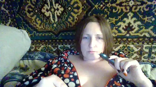 Snapshot of AllaSowinskaya chatting on October 2025 07:01:02 PM AllaSowinskaya online show from October 2025 07:01:02 PM