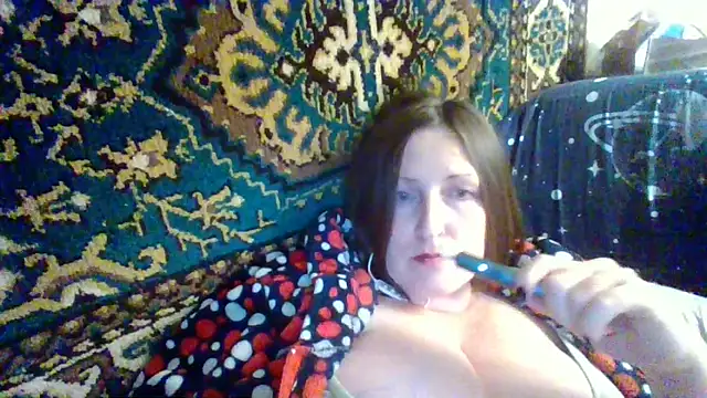 Snapshot of AllaSowinskaya chatting on October 2025 06:32:02 PM AllaSowinskaya online show from October 2025 06:32:02 PM