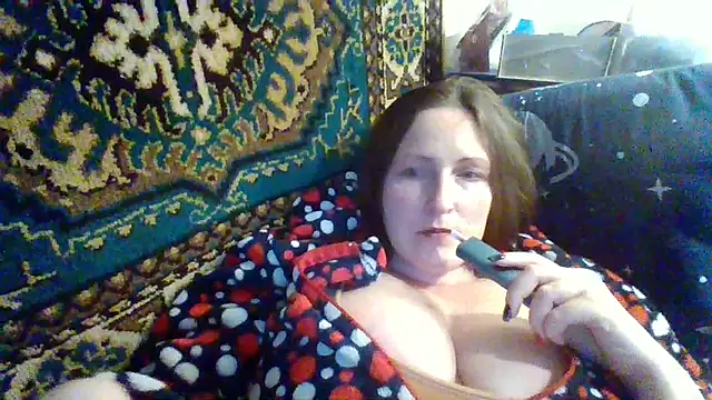 Snapshot of AllaSowinskaya chatting on October 2025 01:02:01 PM AllaSowinskaya online show from October 2025 01:02:01 PM