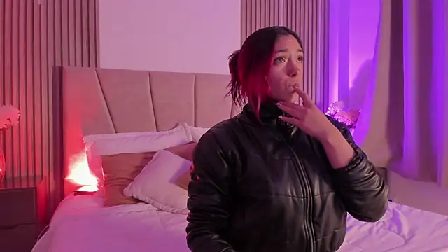 Victoria Beaumont online show from January 2026 11:39:02 AM