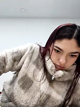 Victoria Beaumont online show from March 2026 11:10:01 AM