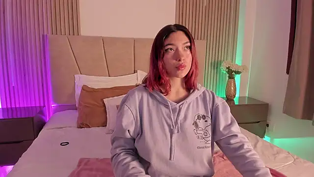 Victoria Beaumont online show from April 2026 11:59:02 AM