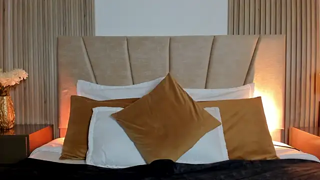 Snapshot of Victoria_Beaumont chatting on November 2025 11:36:02 AM Victoria Beaumont online show from November 2025 11:36:02 AM