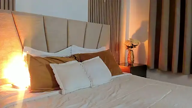 Snapshot of Victoria_Beaumont chatting on November 2025 11:43:01 AM Victoria Beaumont online show from November 2025 11:43:01 AM