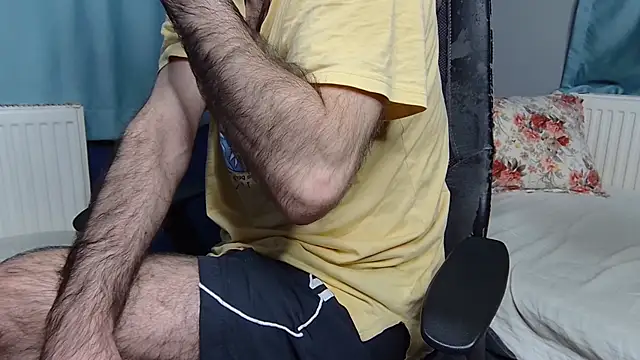 Snapshot of flydirty chatting on November 2025 06:56:01 PM flydirty online show from November 2025 06:56:01 PM