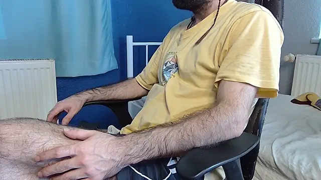 Snapshot of flydirty chatting on November 2025 12:10:01 PM flydirty online show from November 2025 12:10:01 PM