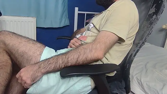 Snapshot of flydirty chatting on October 2025 07:18:01 AM flydirty online show from October 2025 07:18:01 AM