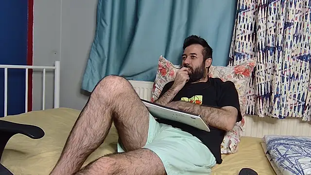 Snapshot of flydirty chatting on December 2025 06:40:01 PM flydirty online show from December 2025 06:40:01 PM