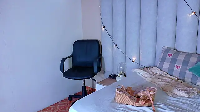 JenaCooper  online show from February 2026 02:53:02 AM