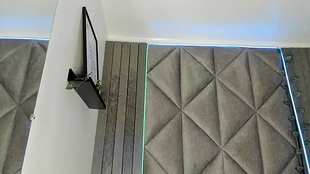 JenaCooper  online show from December 2025 07:50:01 PM