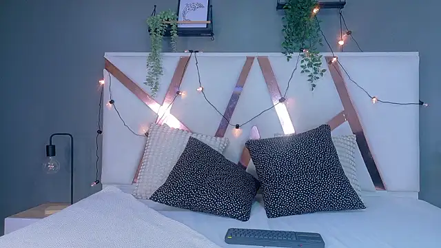 JenaCooper  online show from February 2026 02:46:01 AM