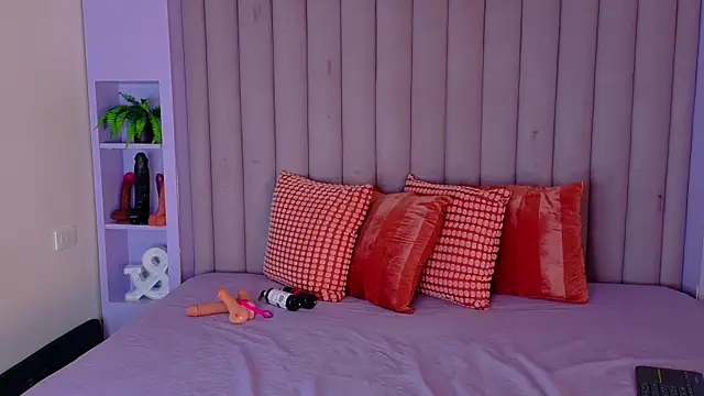 JenaCooper  online show from April 2026 11:50:02 AM