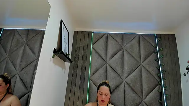 JenaCooper  online show from December 2025 07:47:02 PM