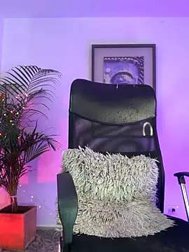 Snapshot of dollforsex_ chatting on December 2025 09:42:02 PM dollforsex online show from December 2025 09:42:02 PM