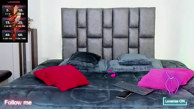 miaroberts69 online show from October 2025 11:50:02 PM