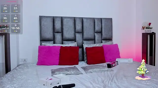 miaroberts69 online show from November 2025 11:31:01 PM