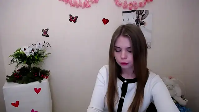 Snapshot of OceanicDawn chatting on April 2026 06:54:01 AM OceanicDawn online show from April 2026 06:54:01 AM