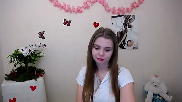 Snapshot of OceanicDawn chatting on April 2026 05:30:01 AM OceanicDawn online show from April 2026 05:30:01 AM