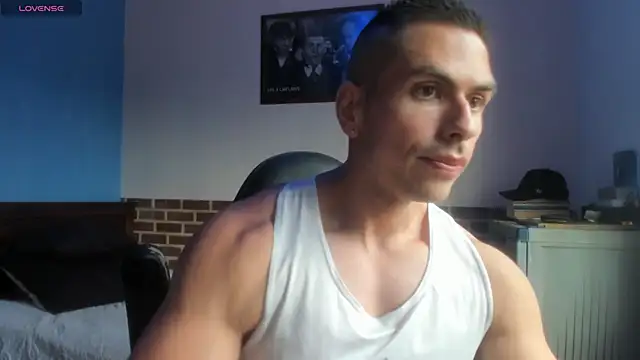 Snapshot of justinkarter chatting on June 2026 04:27:02 PM justinkarter online show from June 2026 04:27:02 PM