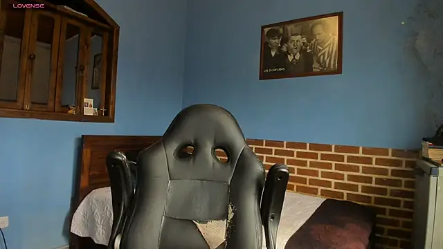 justinkarter online show from November 2025 12:31:01 PM