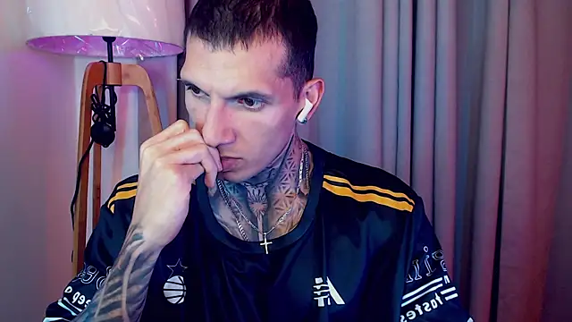 Snapshot of Shane_Clay chatting on October 2025 01:50:01 AM Shane Clay online show from October 2025 01:50:01 AM